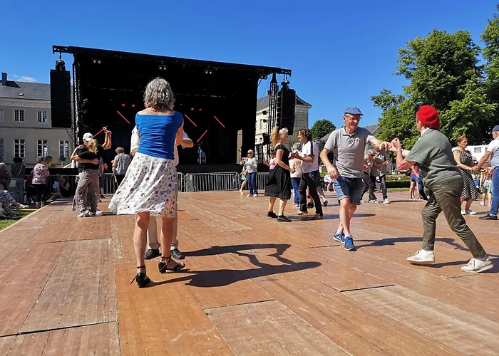 Au D'isigny - Maison De - Normandie Изиньи-сюр-Мер